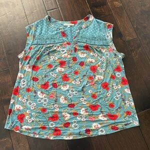 Danielrainn floral sleeveless shirt size 1X